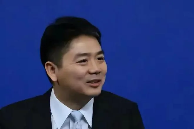 刘强东分享感染新冠经历，称京东将为员工设立抗病毒热线